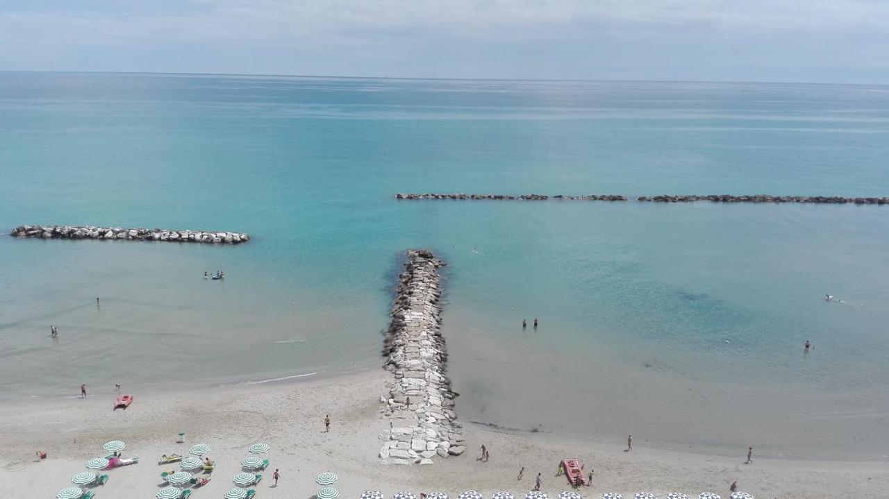 Casa Dellestate Villa Grottammare Bagian luar foto